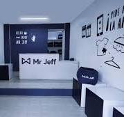 Estos tres amigos vieron el negocio "de lavar la ropa" y ...