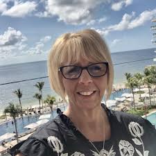 What to eat with chicken salad instead of bread?