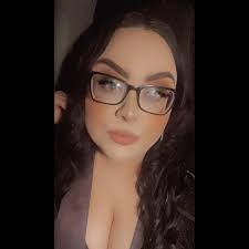 Alyssa Woodring's Instagram, Twitter & Facebook