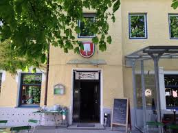 Versuchen sie dann eine dieser optionen zu banken. Vista Da Entrada Do Jardin Picture Of Schmuggler Cafe Und Kneipe Freilassing Tripadvisor