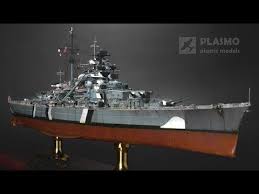 Battleship Bismarck 1 700 Flyhawk Ship Model Youtube Model Ships Battleship Bismarck Battleship