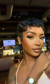 La-Keisha Person (keishabianca)