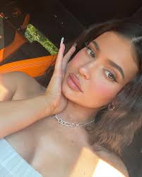 Kylie went for a very relaxed. Kylie Jenner Instyle