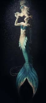 Pin By Delta Burke On Mermaids Mermaid Photography Fantasy Mermaids Mermaid Art