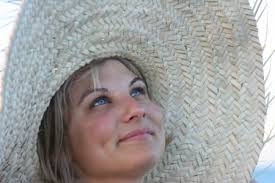 Laurie MOUSSELET (VINCENT), 40 ans (HAUVILLE, LE GRAND QUEVILLY, MONT SAINT  AIGNAN)