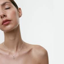 ANNE Silver cross-shaped choker