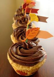 Christmas, halloween and valentine's day have a ton of fun dessert decorating ideas, but i think thanksgiving gets a little gypped. Easy Thanksgiving Cupcake Decorating Ideas Thanksgiving Cupcakes Easy Thanksgiving Dinner Thanksgiving Desserts Easy