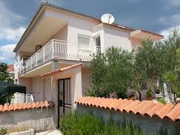 We are online travel specialists for ciovo island. Insel Ciovo Schones Familienhaus In Der Nahe Vom Meer Zum Verkauf Croatia Property And Real Estate