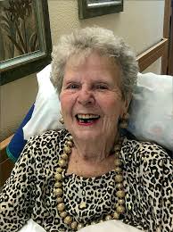 Phyllis Grace's Instagram, Twitter & Facebook