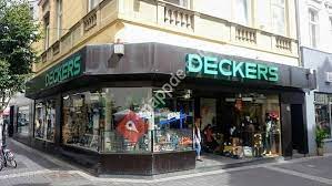 Sucht mal in branchenbüchern rum laut denen gibt es in bonn ca. Friedrich Deckers Bonn