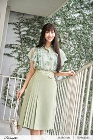 Thời trang HeraDG. Chân váy xòe xếp ly lệch