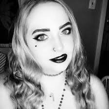 Olivia Schwartz (LivvSchwartz)