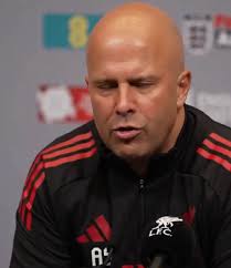 Crystal Palace fans chanting for Liverpool: "Can we play against you every  week?" Rival fans please protect Slot at all cost🥹 he can't be sacked yet  please😂