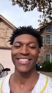 Look at that ✨ •Teeth Gems are always a nice add-on to any VIBE  ❤️‍🔥@the_barber_beauty #TeethGems #arlingtonbarber #teethwhitening  #barberworld #foryoupage #vibes #teenshoutout