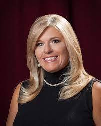 Lynn Lerner's Instagram, Twitter & Facebook