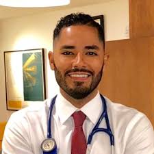 Nia Washington (@ndub_10)