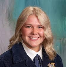 Aileen Brunner's Instagram, Twitter & Facebook