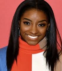 Shelly Roberts's Instagram, Twitter & Facebook