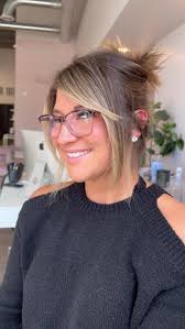 Come and getcha face frame huns #hairtok #bangs #sidebang #curtainbangs  #featherrazor