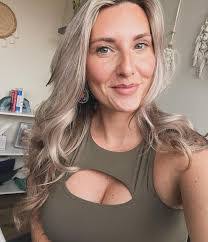 Angela Plourde's Instagram, Twitter & Facebook