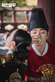 Queen sub indo full episode. Sinopsis Mr Queen Episode 15 Viu