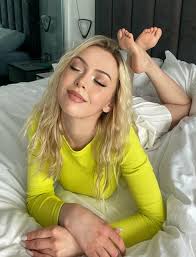 Onlyfans - Lis Evans (evans_feet - theelisevans) | FSSQUAD