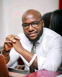 One of the Human Rights Defenders Coalition member, Billy Mayaya has this  morning called upon all Malawians to support Timothy Mtambo as he plans to  hand himself to Area 30 police. Mayaya