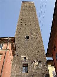 Résultat de recherche d'images pour "Bologna leaning towers"