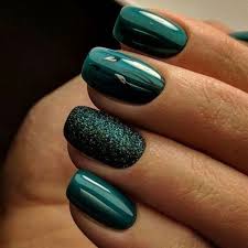 Outstanding Holiday Winter Nails Art Designs 2019 49 101outfit Com Green Nails Nail Colors Winter Holiday Nails