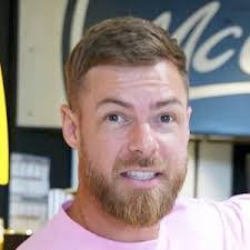 Adam Sullivan's Instagram, Twitter & Facebook