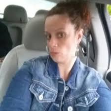 Lesley Townsend's Instagram, Twitter & Facebook