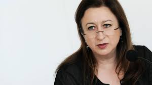 Simone Young: "Ich will nicht mehr die Verantwortung tragen"