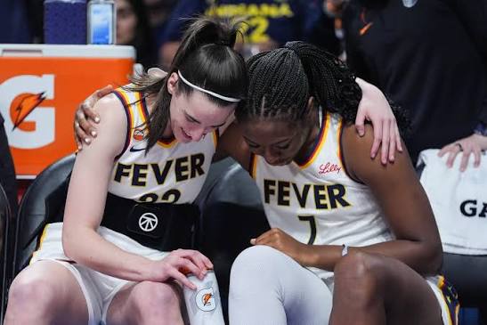 Fever coach Stephanie White says Caitlin Clark WILL PLAY tonight. Aliyah  Boston is OUT. Source: Chloe Peterson, Indy Star. Tomorrow, they'll switch:  Clark OUT, Boston IN. Photo: AP