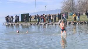Szigliget egyik büszkesége az évente folyamatosan korszerűsített szigligeti strand. Karacsonyfa A Balatonban Kanizsa Ujsag