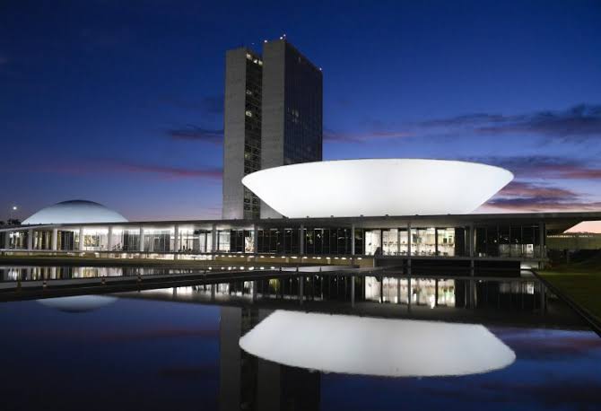 Congresso brasileiro está entre os mais caros do mundo, proporcionalmente ao PIB