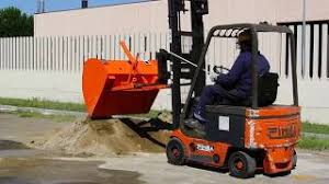 Benna per muletto ribaltabile con ruote girevoli. Benne Ribaltabili Per Muletto Usi E Funzioni Mito Prodotti E Attrezzature Da Lavoro Per Movimentazione Stoccaggio Logistica E Sicurezza