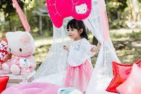 Hello kitty themed party ideas and supplies for a totally heroic and best theme for first birthday party of baby girls. Arabella S Hello Kitty Themed Outdoor Pre Birthday Session General Santos City The Walking Eyes Studios