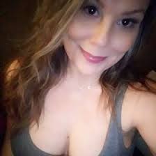 Kellie Cameron (kellieneese)