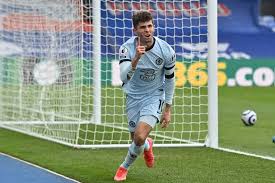 Manchester city, led by midfielder kevin de bruyne, faces chelsea, led by american forward christian pulisic, in the uefa champions league final at the estadio do dragao in porto, portugal, on. 4lzm7txfqj9ysm