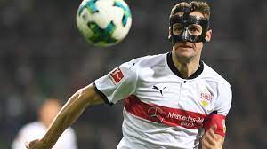 Sollten sie ein größeres bestellvolumen benötigen, helfen wir ihnen gern weiter. Vfb Stuttgart Gentner Hat Den Unfall Schnell Bewaltigt Sport Sz De