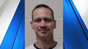 Inmate walks off job detail in Salem