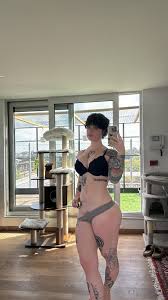 uInfamous-Albino: tweety on Reddxxx | the NSFW Browser