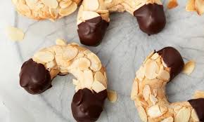 Susse Mini Mandelhornchen Rezept Mandelhornchen Rezept Lecker Rezept Kekse
