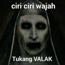  How To Make An Interesting Art Piece Using Tree Branches Ehow Gambar Hantu Lucu Meme