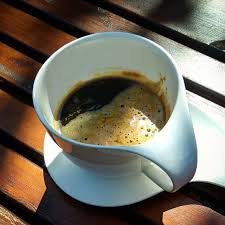 Grosse Tasse Mit Kleinem Starken Kaffee Richtig Schwer Sich Nach Einer Kurzen Pause Zuruck Ins Buro Zu Schleppen Kommt Gu Tableware Glassware Make It Yourself