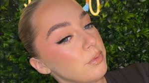 FULL FACE FIRST IMPRESSIONS