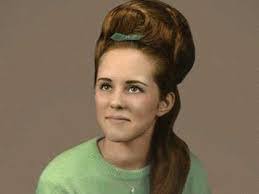 Lynn Lamar's Instagram, Twitter & Facebook