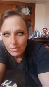 Becky Anders's Instagram, Twitter & Facebook