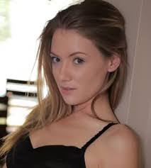 Alison Faye's Instagram, Twitter & Facebook