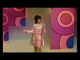 L. franklin and barbara siggers. Aretha Franklin Chain Of Fools Live 1968 On Make A Gif